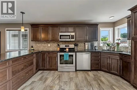 660 International Avenue Lasalle ON N9J 0A5