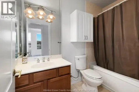 5055 Riverside Drive Windsor ON N8Y 5A6