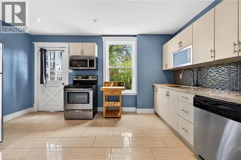 520 John Street North Hamilton ON L8L 4R8