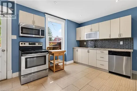520 John Street North Hamilton ON L8L 4R8