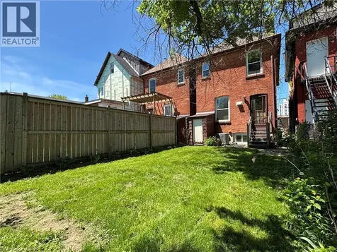 520 John Street North Hamilton ON L8L 4R8