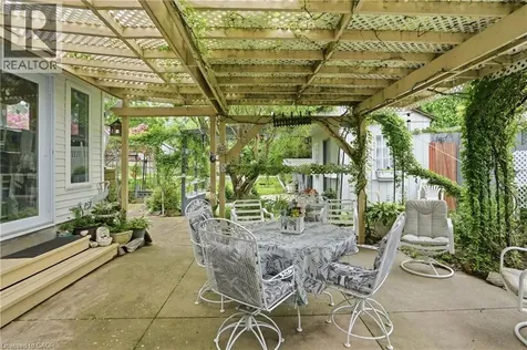 147 Village Road St. Catharines ON L2T 3C4