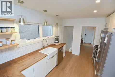 24 Fitzgerald Street St. Catharines ON L2R 4B3