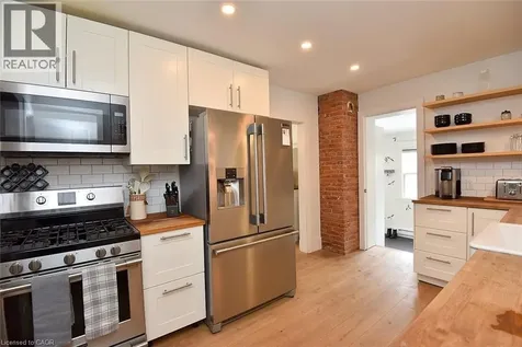 24 Fitzgerald Street St. Catharines ON L2R 4B3