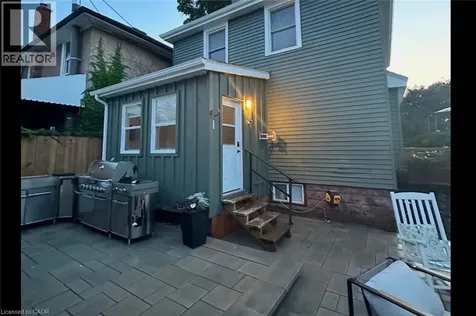24 Fitzgerald Street St. Catharines ON L2R 4B3
