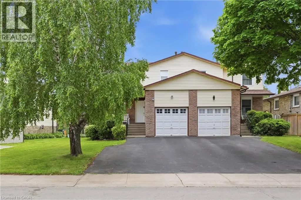 79 Adis Avenue Hamilton ON L9C 6T9