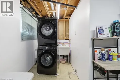 79 Adis Avenue Hamilton ON L9C 6T9