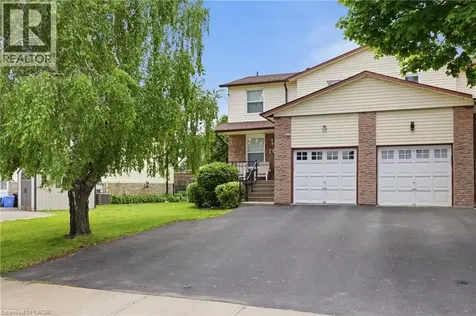 79 Adis Avenue Hamilton ON L9C 6T9