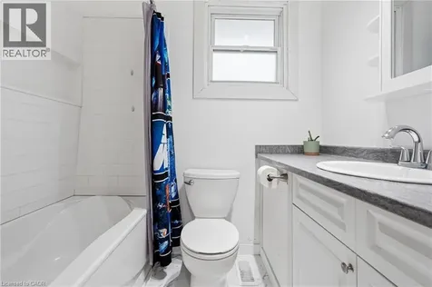 83 Oriole Parkway West Elmira ON N3B 1C2