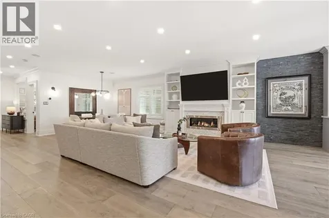 336 Newbold Court Burlington ON L7R 2Y6