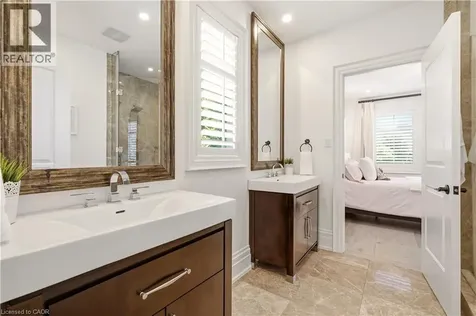 336 Newbold Court Burlington ON L7R 2Y6