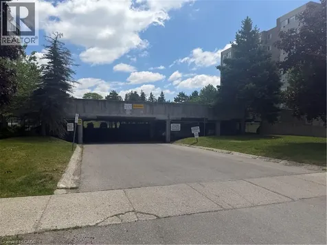 65 Highland Crescent Kitchener ON N2M 5M8