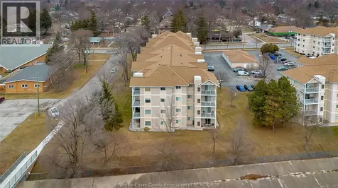 1655 Grand Marais Windsor ON N8E 4W4