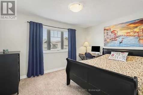 717 Magnolia Street Ottawa ON K4A 0Z2