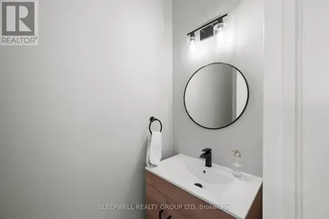 147 Westphalian Avenue Ottawa ON K2V 0A3