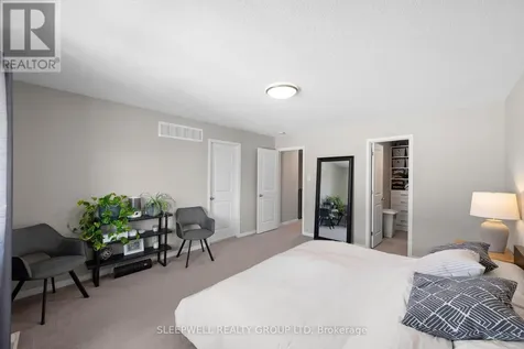 147 Westphalian Avenue Ottawa ON K2V 0A3