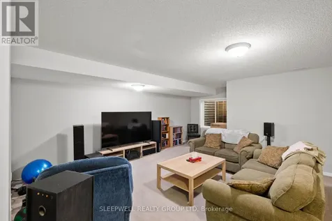147 Westphalian Avenue Ottawa ON K2V 0A3