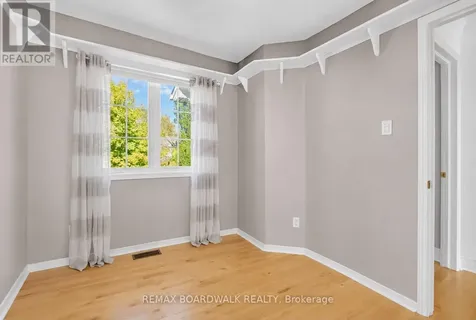 42 College Circle Ottawa ON K1K 4R8