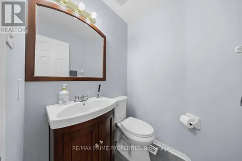201 Gladeview Private Ottawa ON K1T 4A6