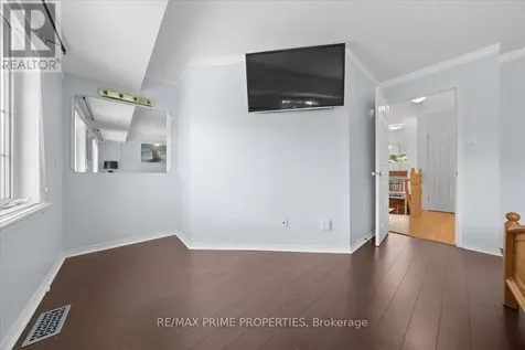 201 Gladeview Private Ottawa ON K1T 4A6