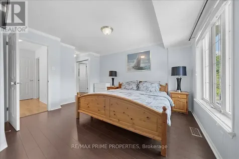 201 Gladeview Private Ottawa ON K1T 4A6