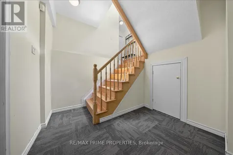 201 Gladeview Private Ottawa ON K1T 4A6