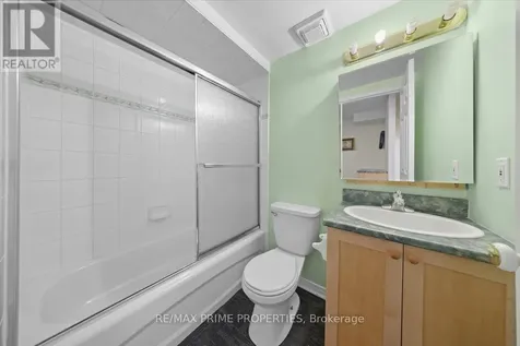 201 Gladeview Private Ottawa ON K1T 4A6