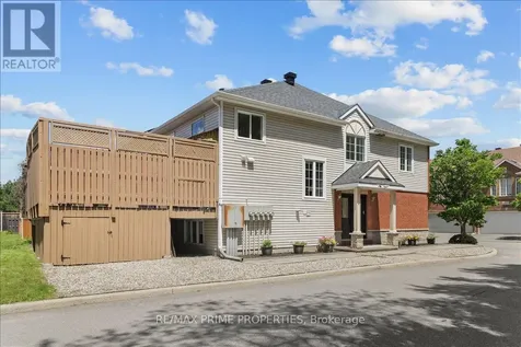 201 Gladeview Private Ottawa ON K1T 4A6