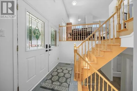 201 Gladeview Private Ottawa ON K1T 4A6