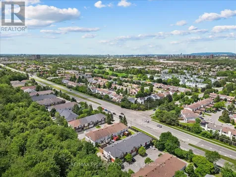 201 Gladeview Private Ottawa ON K1T 4A6