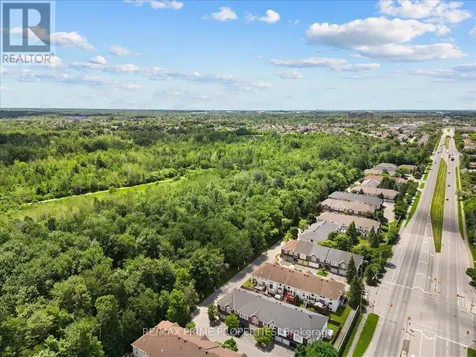 201 Gladeview Private Ottawa ON K1T 4A6