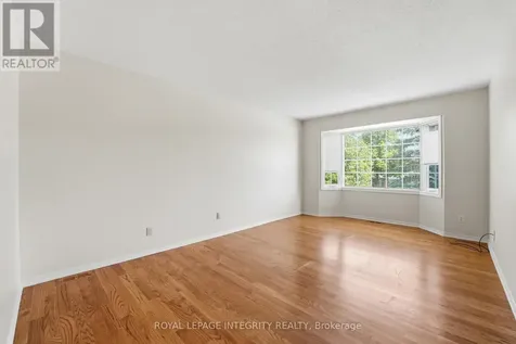 50 Bramble Wood Crescent Ottawa ON K2M 2H4