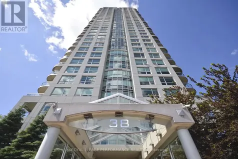 38 Metropole Private Ottawa ON K1Z 1E9
