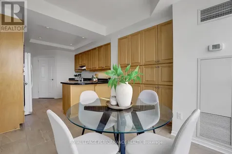 38 Metropole Private Ottawa ON K1Z 1E9