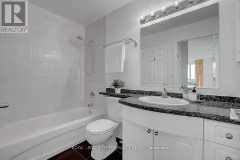 38 Metropole Private Ottawa ON K1Z 1E9