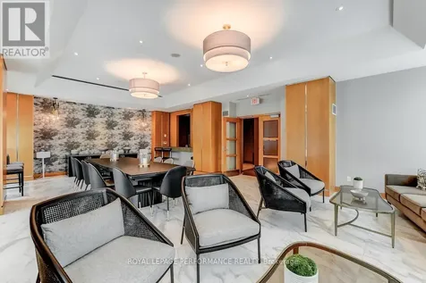 38 Metropole Private Ottawa ON K1Z 1E9