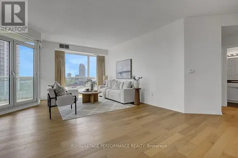 38 Metropole Private Ottawa ON K1Z 1E9