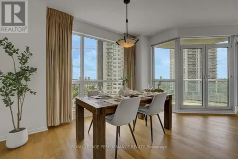 38 Metropole Private Ottawa ON K1Z 1E9