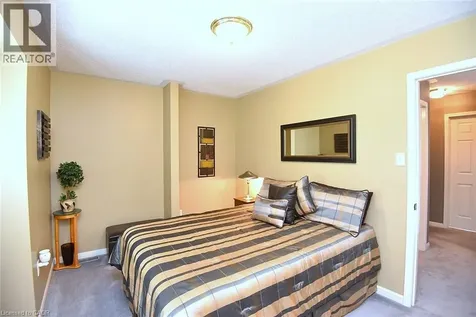 5156 Ridgewell Road Burlington ON L7L 6N7