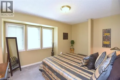 5156 Ridgewell Road Burlington ON L7L 6N7