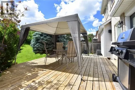 5156 Ridgewell Road Burlington ON L7L 6N7