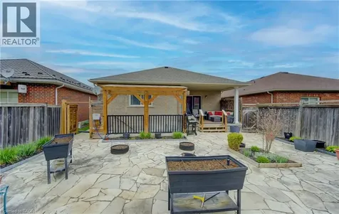 369 Zeller Drive Kitchener ON N2A 0A3