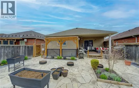 369 Zeller Drive Kitchener ON N2A 0A3