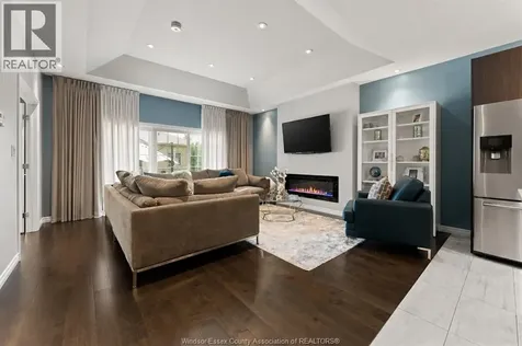 6087 Livingstone Street Windsor ON N9J 3V6