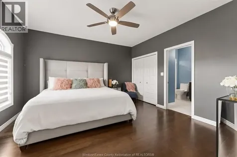 6087 Livingstone Street Windsor ON N9J 3V6
