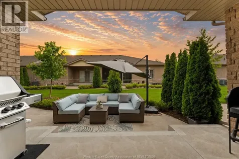 6087 Livingstone Street Windsor ON N9J 3V6