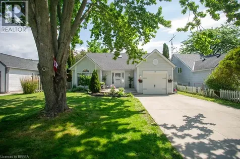 61 Leslie Avenue Port Dover ON N0A 1N4