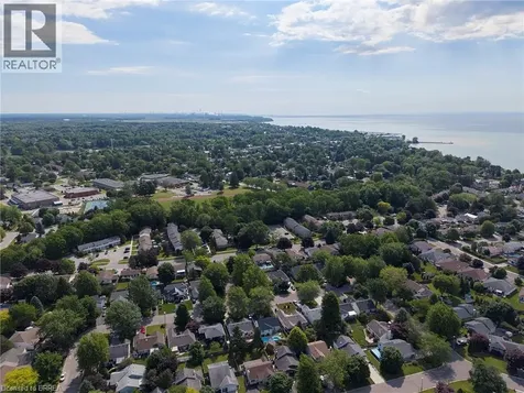 61 Leslie Avenue Port Dover ON N0A 1N4