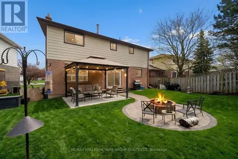 41 Laurentian Lane Orillia ON L3V 7N8