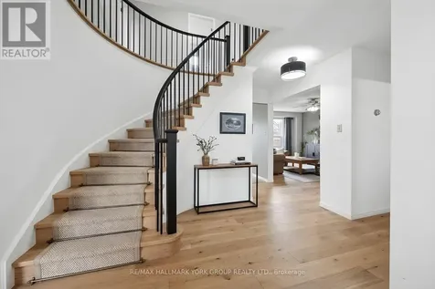 41 Laurentian Lane Orillia ON L3V 7N8